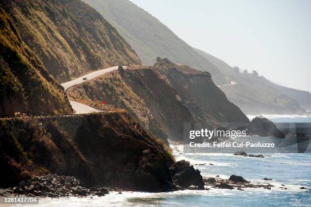 coastal road of pfeiffer big sur state park, california, usa - pacific coast stockfoto's en -beelden