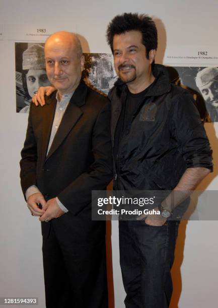 Anupam Kher and Ani Kapoor attend the Geeta Dass's art exhibition of 17 art works of Anupam Kher's play at Le Sutra gallary on September 07, 2010 in...