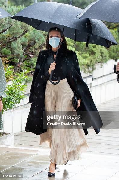 Queen Letizia Arrives To The National Awards to The Fashion Industry Queen Letizia Arrives To The National Awards to The Fashion Industry