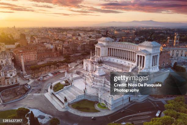 aerial view of piazza venezia and altare della patria, rome - vittorio emanuele ii di savoia foto e immagini stock