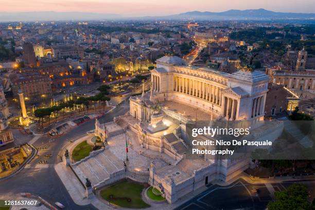 aerial view of piazza venezia and altare della patria, rome - altare della patria stock pictures, royalty-free photos & images