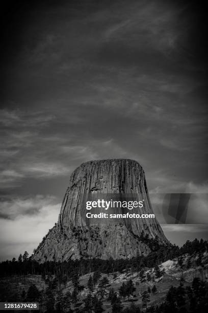 devil's tower, wyoming - devils tower stock pictures, royalty-free photos & images