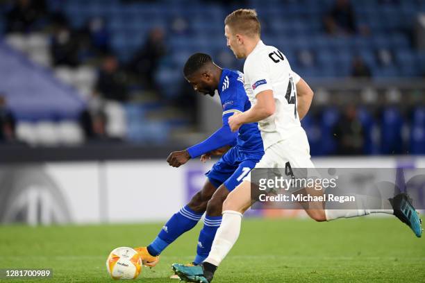 Kelechi Iheanacho of Leicester City scores his sides third goal during the UEFA Europa League Group G stage match between Leicester City and Zorya...