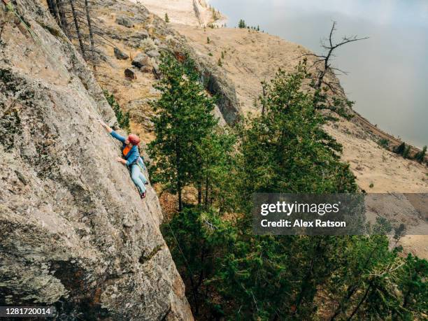 Kamloops Rocks High Rock Lake Wilderness Stock-Fotos und Bilder - Getty Images