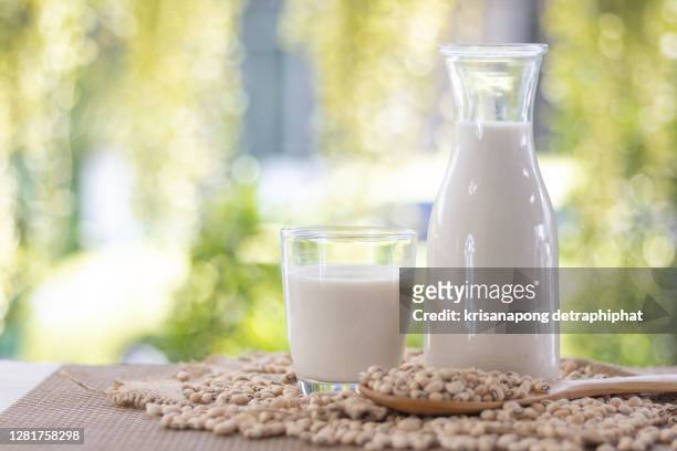 soy milk,milk - sojamilch stock-fotos und bilder