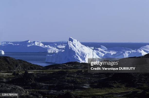 Le fjord glace d'Ilulissat, appelé Kangia en Inouit, 4 024 km2, icestream ou courant de glace de maree de 3 à 6 kilomètres de large, est l'embouchure...