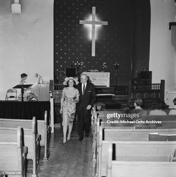 American actress Gene Tierney marries Texas oil baron W Howard Lee at the Aspen Community Church in Aspen, Colorado, 11th July 1960.