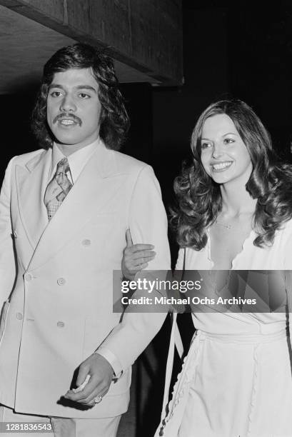 American stand-up comedian and actor Freddie Prinze with his wife Katherine Cochran in Los Angeles, California, 7th May 1976.