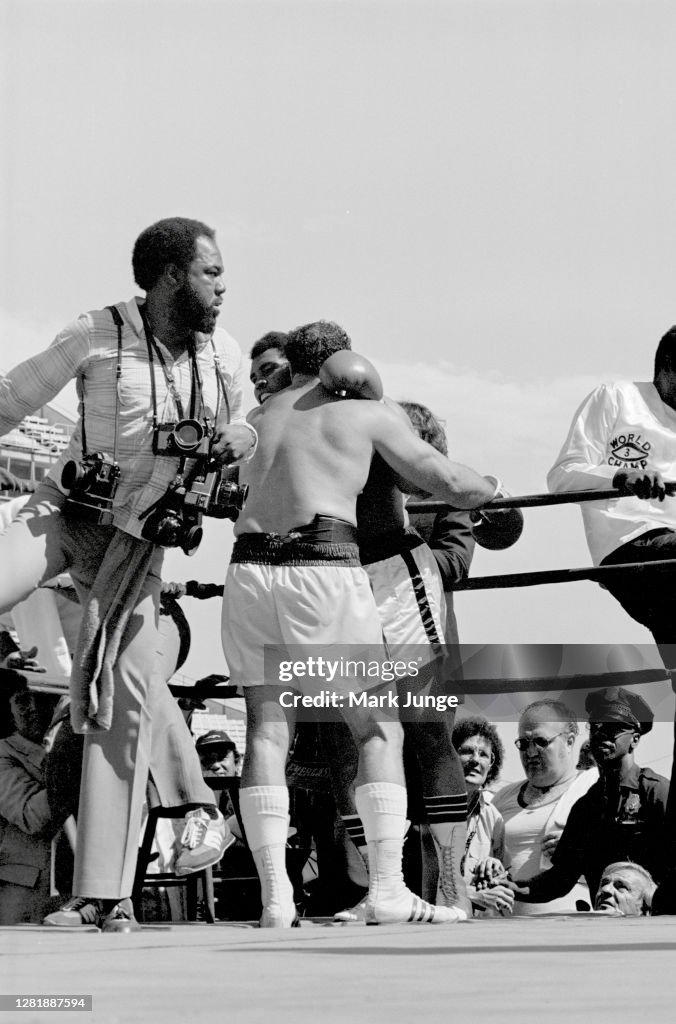 Muhammad Ali-Lyle Alzado Fight