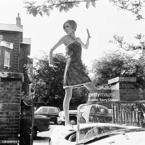 English model Twiggy wearing Bagatel autumn fashions, UK, 19th May 1966.