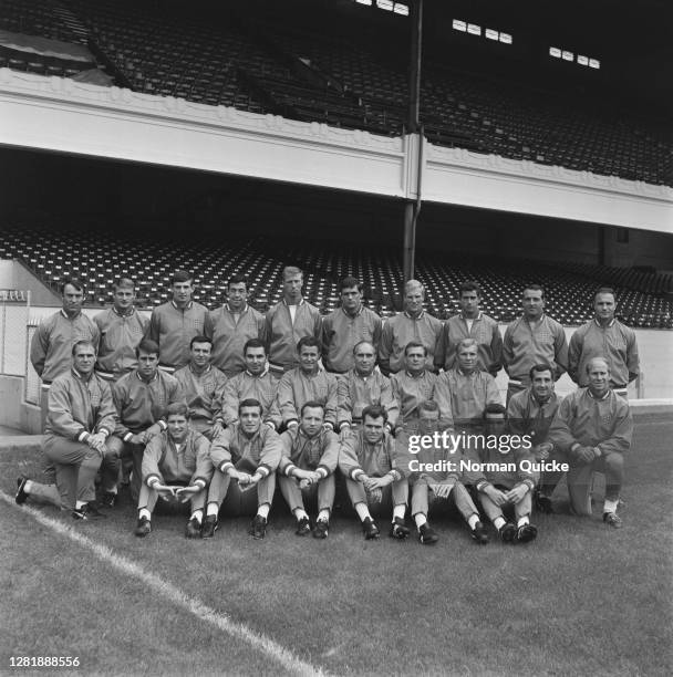 The England World Cup team, 8th July 1966. From left to right Jimmy Greaves, Roger Hunt, Martin Peters, Gordon Banks, Jackie Charlton, Norman Hunter,...