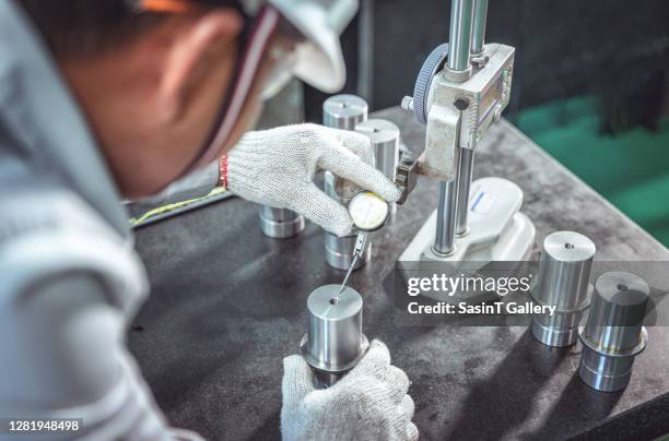Manufacturing Height Inspection 1,933 Building Product Testing Stock Photos, High-Res Pictures, and ...
