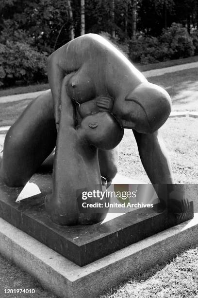 Bronze sculpture Moder jord from 1936 by icelandic sculptor Asmundur Sveinsson at Rottneros Park, 1969.