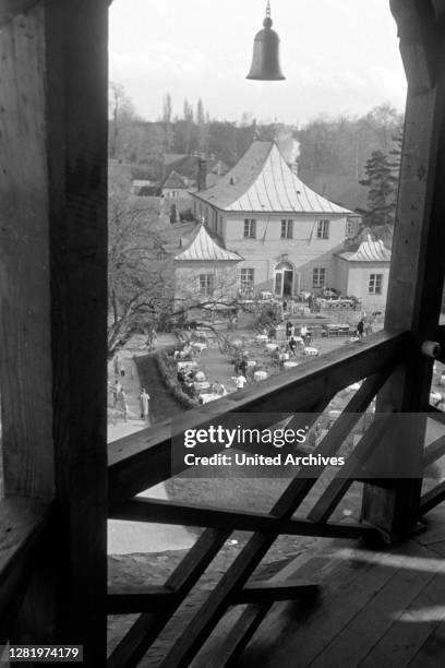 View of the restaurant next to the Chinese Tower, 1957.