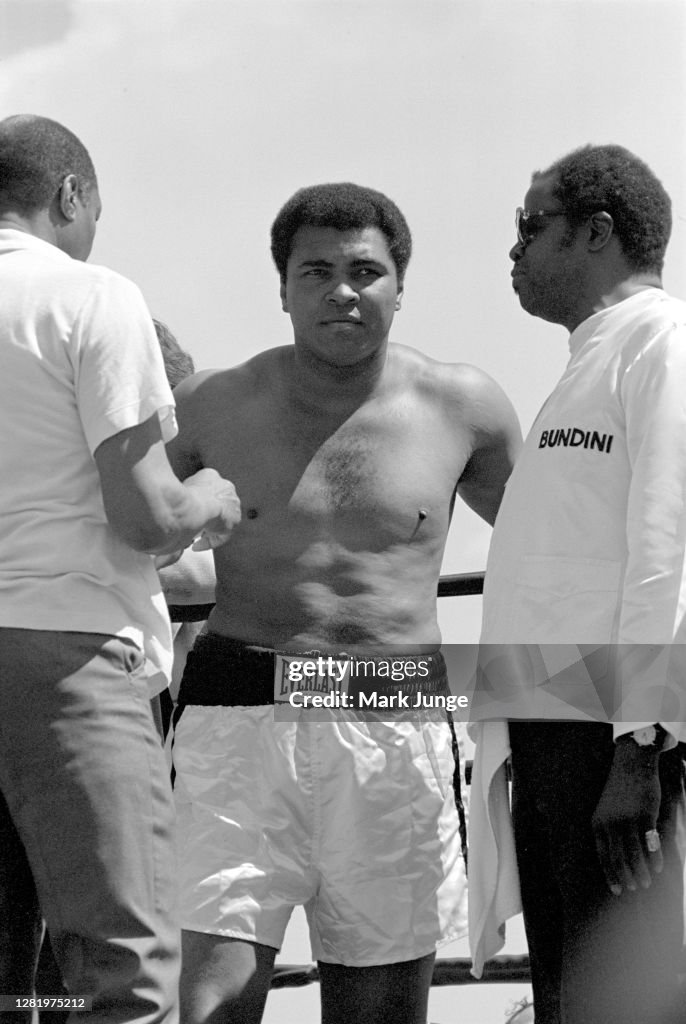 Muhammad Ali-Lyle Alzado Fight