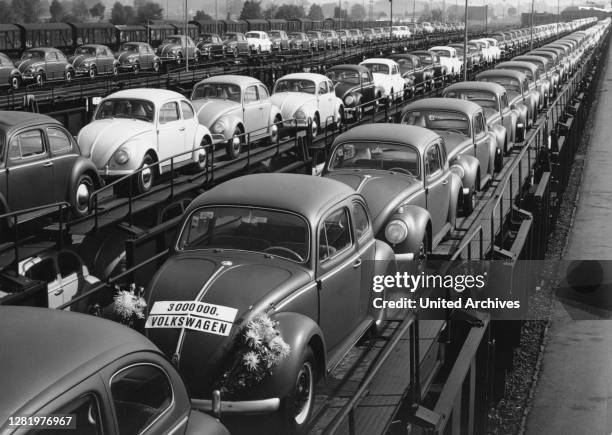 Beetle - VW, Beetle, Beetle, factory, Wolfsburg, station, train, freight train.