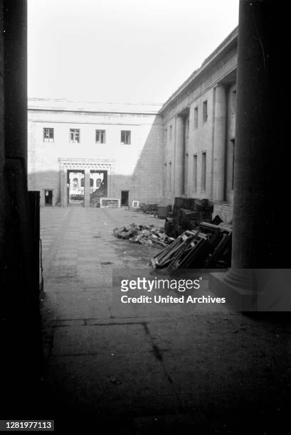 Germany - Inner courtyard of the 'Reichskanzlei' in Berlin, 06/1946.