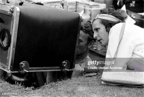 Summer Olympics 1936 - Germany, Third Reich - Olympic Games, Summer Olympics 1936 in Berlin. German film director and actress Leni Riefenstahl with...