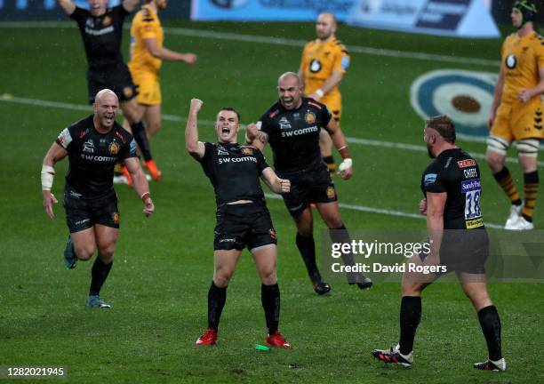 Joe Simmonds of Exeter Chiefs celebrates after scoring a penalty during the Gallagher Premiership Rugby final match between Exeter Chiefs and Wasps...