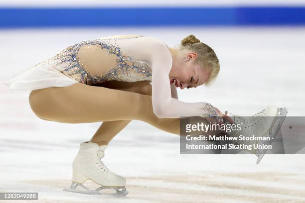 Bradie Tennell skates in the Ladies Free Skate during the ISU Grand Prix of Figure Skating at Orleans Arena October 24, 2020 in Las Vegas, Nevada.