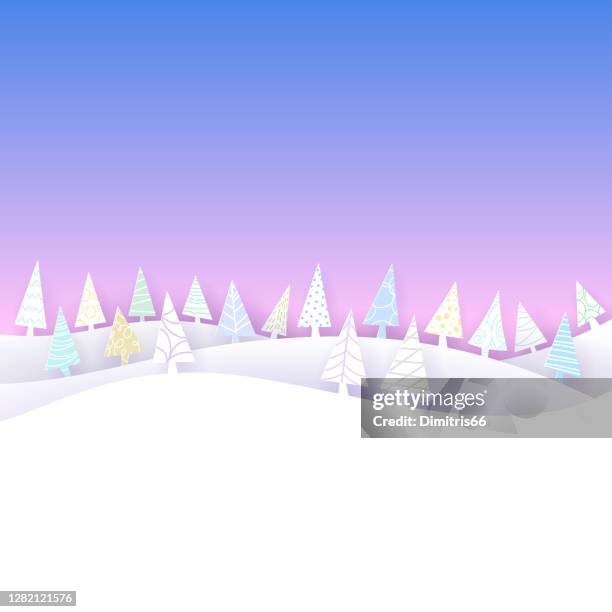 stockillustraties, clipart, cartoons en iconen met papercut vreedzame de winterscène met lege ruimte. hemel, bomen en besneeuwde heuvels. - decorated christmas trees outside