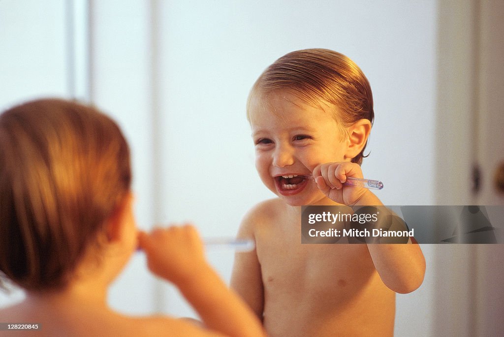 CHLD020 Child brushing teeth