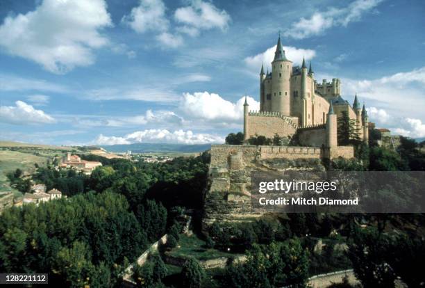 castle, spain - segovia stock-fotos und bilder