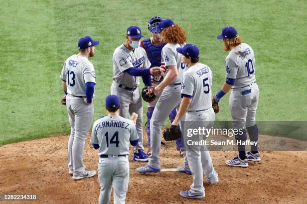 World Series - Los Angeles Dodgers v Tampa Bay Rays - Game Five, Nachrichtenfoto