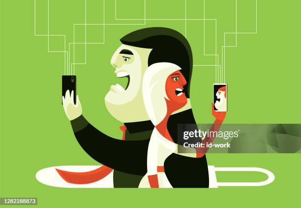 stockillustraties, clipart, cartoons en iconen met paar dat via smartphone met hangslot in conflict komt - disappointing phone