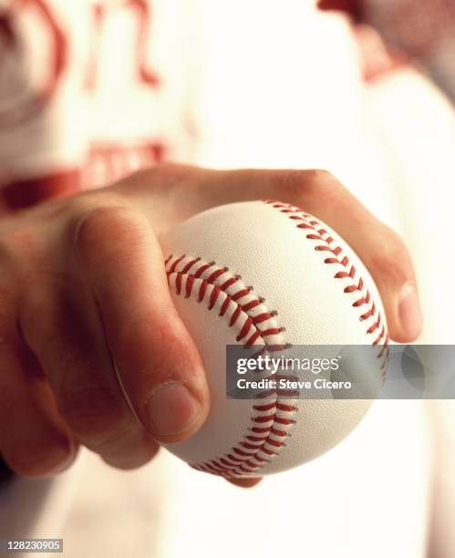 Pitching Hand Baseball Finger Photos and Premium High Res Pictures - Getty Images