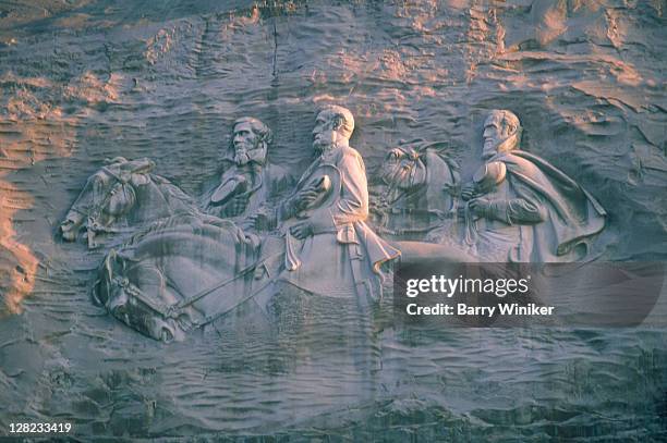 granite memorial carving of davis lee & jackson, stone mountain park, atlanta, ga - atlanta georgia tourist attractions stock pictures, royalty-free photos & images