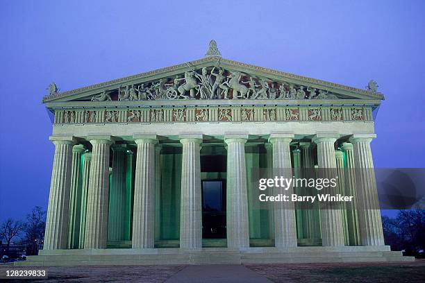 the parthenon in centennial park, nashville, tn - nashville parthenon stock pictures, royalty-free photos & images