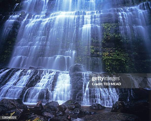 upper cascade of russell falls in mt field national park tasmania australia. - ted russell photos et images de collection