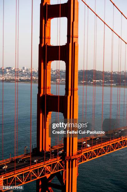 golden gate bridge san francisco - pacific-coast-ranges stockfoto's en -beelden