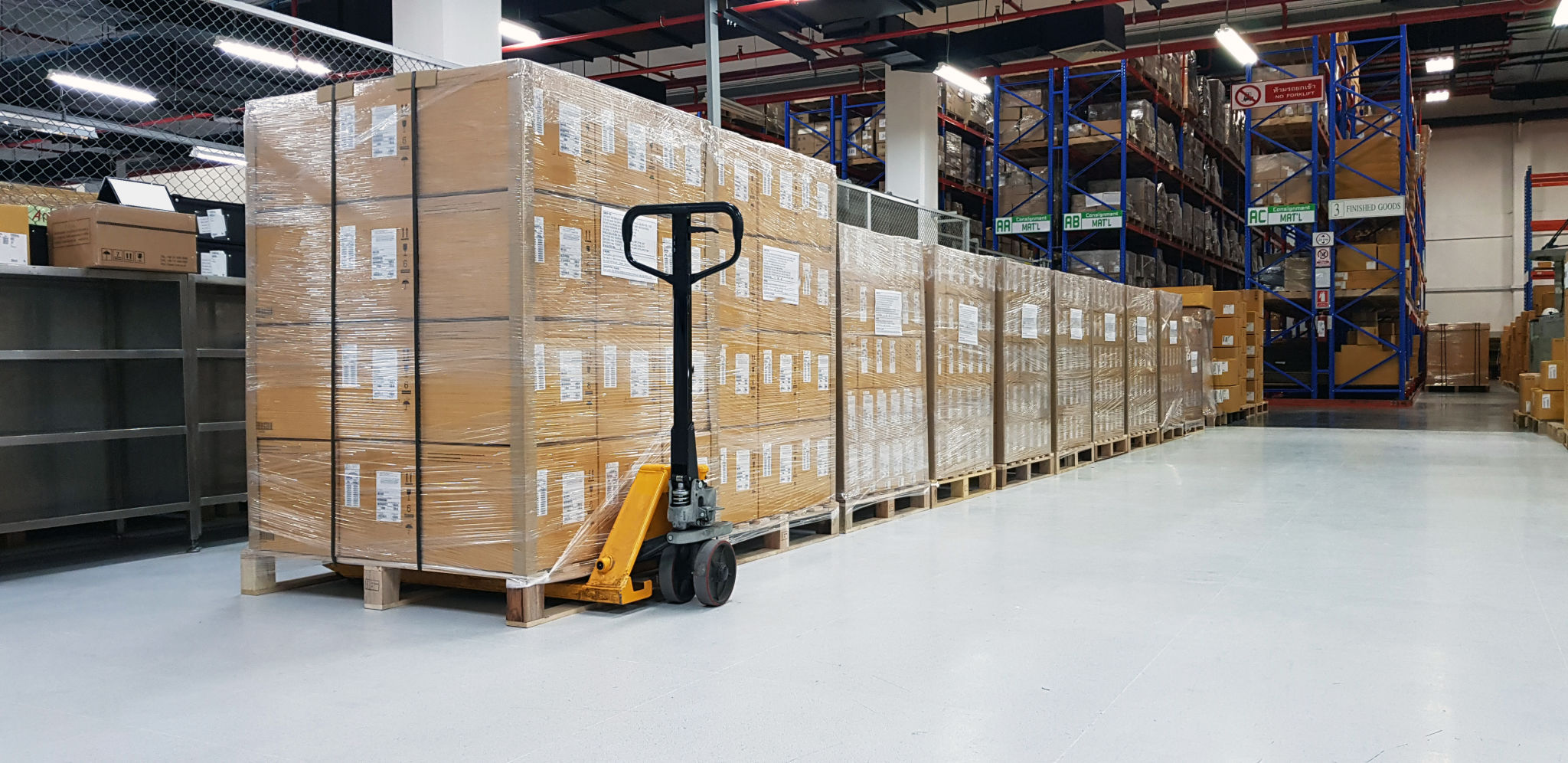 forklift moving pallets