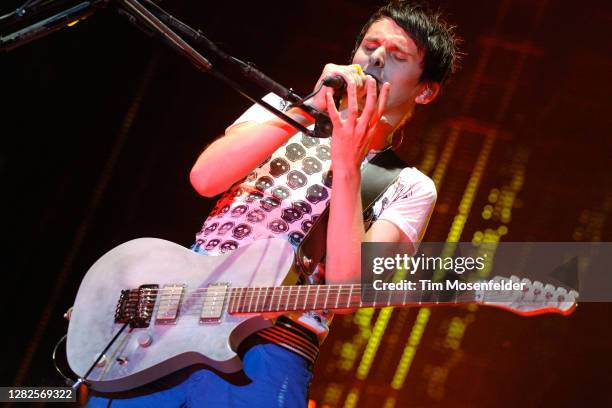 Matthew Bellamy of Muse performs during day two of the Austin City Limits Music Festival at Zilker Park on September 15, 2007 in Austin, Texas.