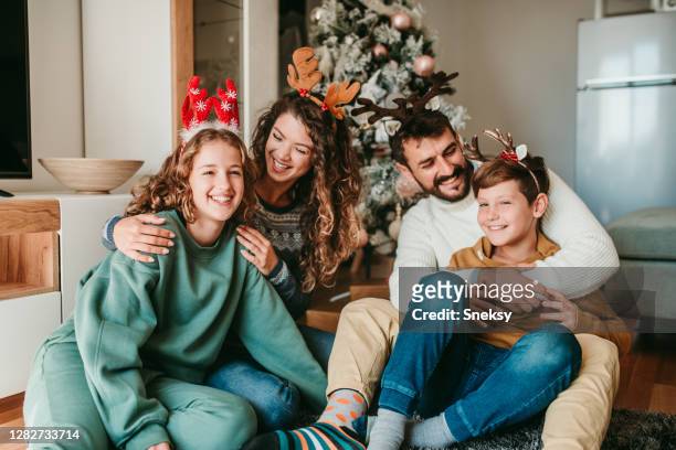 it's time for the christmas photoshoot! - family photo shoot stock pictures, royalty-free photos & images
