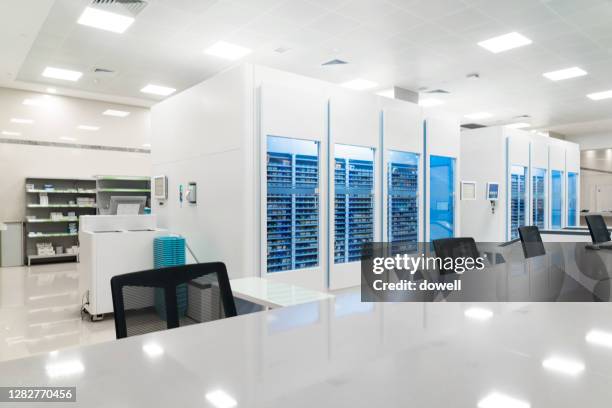 Computer System In Pharmacy Counter 97 Pharmacy Robotics Stock Photos, High-Res Pictures, and Images ...