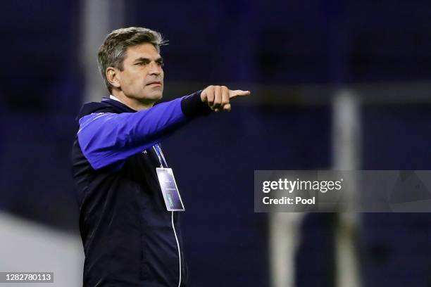 Mauricio Pellegrino head coach of Velez Sarsfield gives instructions to his players during a second round match of Copa CONMEBOL Sudamericana 2020...