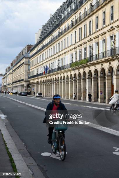 The Rivoli street in Paris is used only for riding a bike, the taxis and buses. There are no cars, it's usually a street with traffic jam on October...