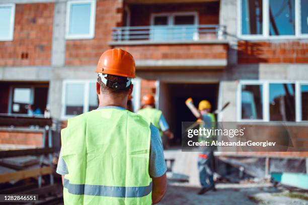 Field Worker Rear View 1,336 Rear Overalls Guy Stock Photos, High-Res Pictures, and Images ...