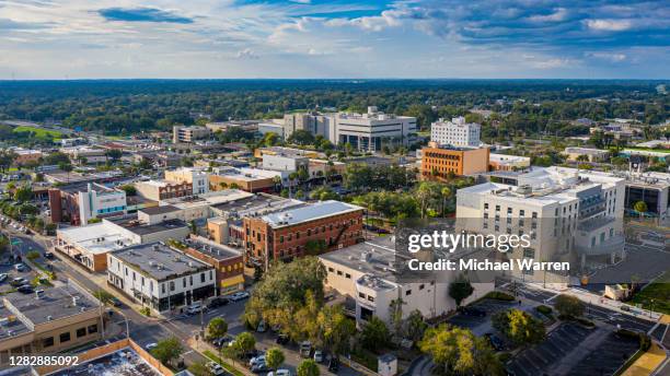 foto aérea del centro histórico de ocala - ocala florida usa fotografías e imágenes de stock
