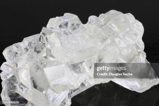 crystal meth hard crack drug decoy - crystal meth stock-fotos und bilder