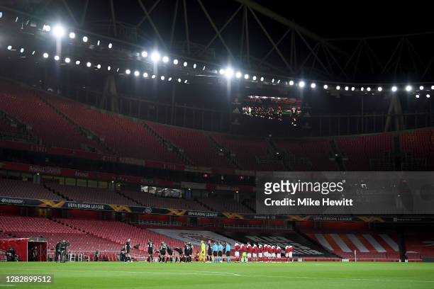 General view inside the stadium as the team's line up prior to during the UEFA Europa League Group B stage match between Arsenal FC and Dundalk FC at...