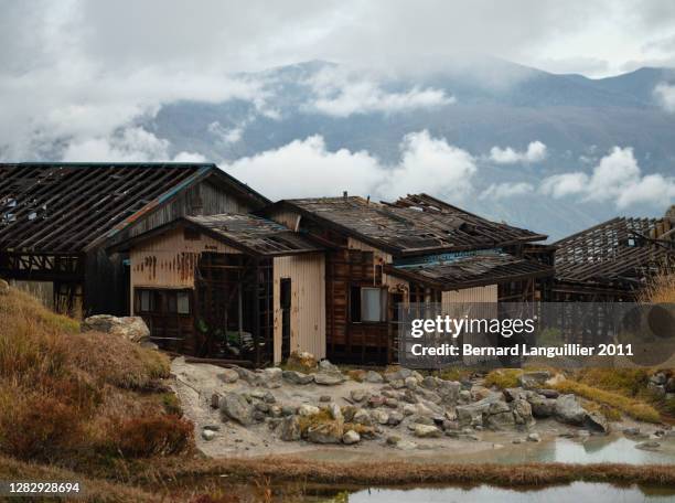the beauty of urabandai, fukushima japan - 101 - 廃墟　日本 ストックフォトと画像