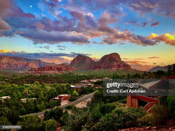 sedona arizona magic hour - arizona imagens e fotografias de stock