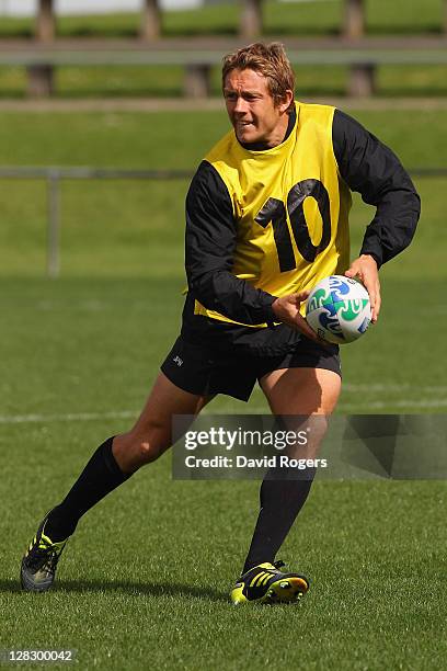 Jonny Wilkinson of England runs with the ball during an England IRB Rugby World Cup 2011 Captain's Run at Onewa Domain on October 7, 2011 in...