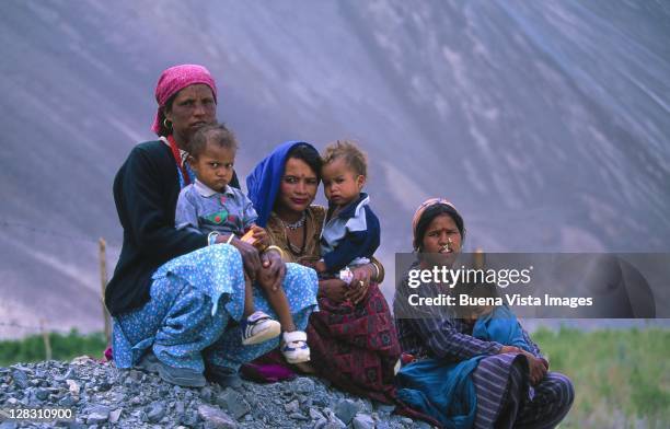 nepal, nepalese women with children - nepal women stock pictures, royalty-free photos & images