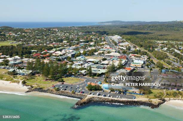 aerial view of byron bay city, nsw, australia - byron bay imagens e fotografias de stock