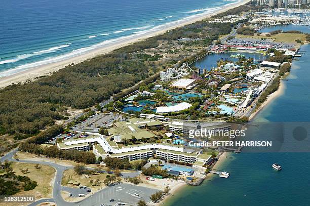 aerial view of sea world, queensland, australia - gold coast theme park foto e immagini stock